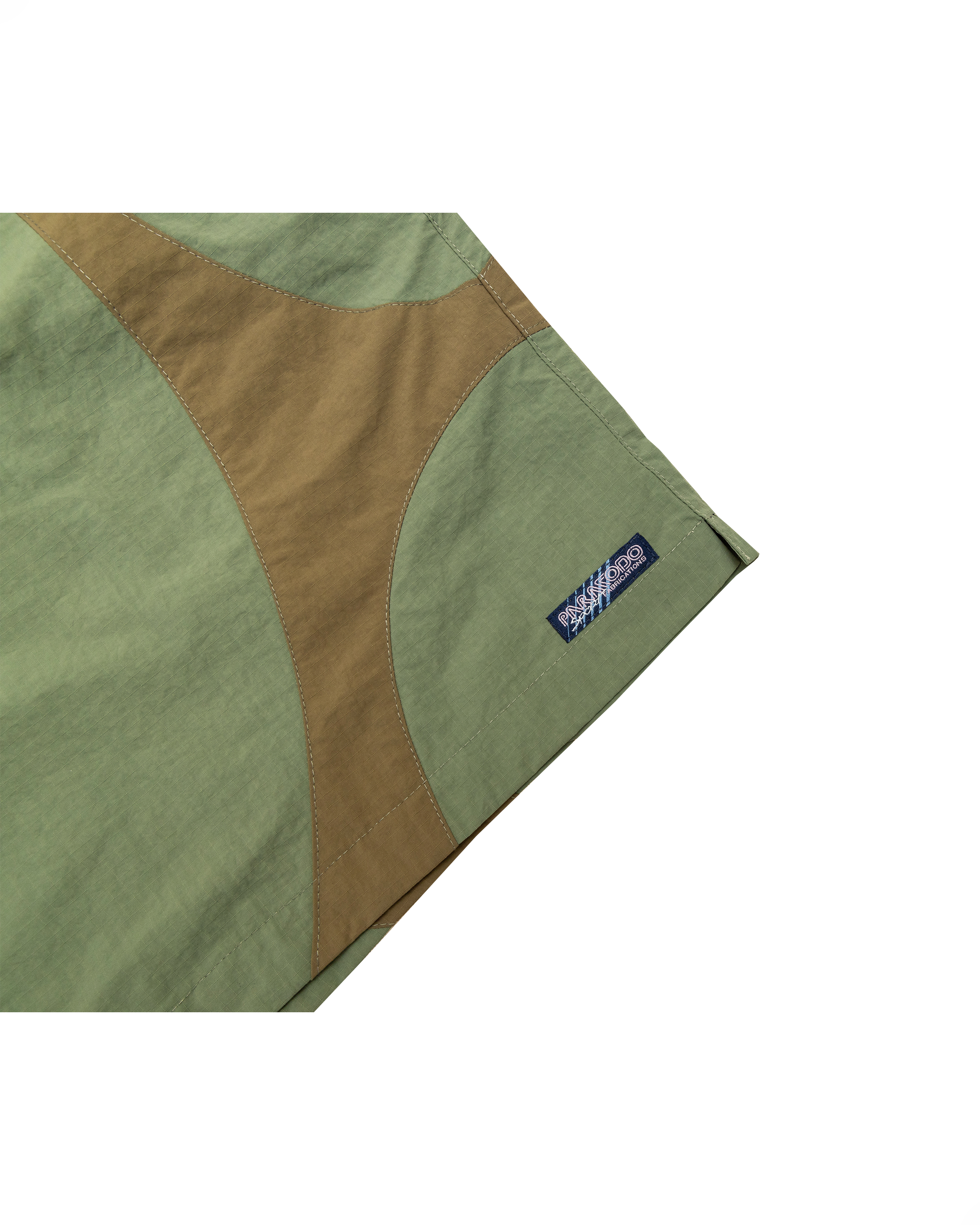 Equis Short: Jungle Green/ Wheat